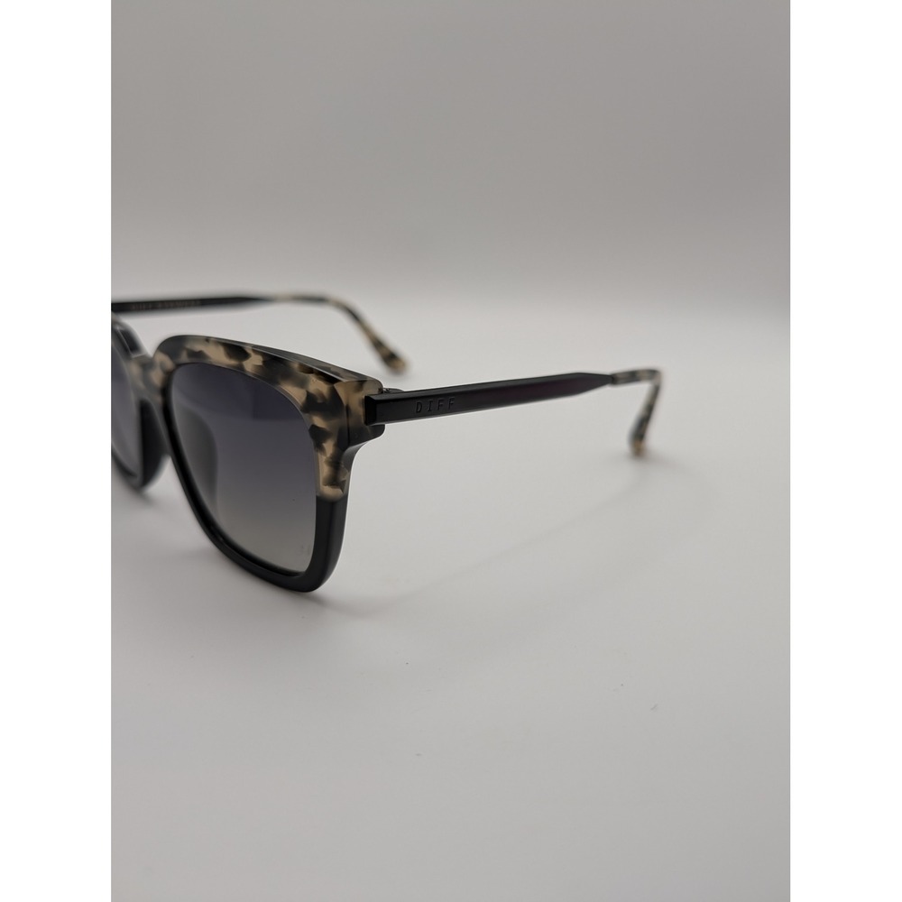 DIFF Eyewear Bella Polarized Sunglasses Gray Tortoise Black Gradient GF-GG10P - Picture 4 of 16